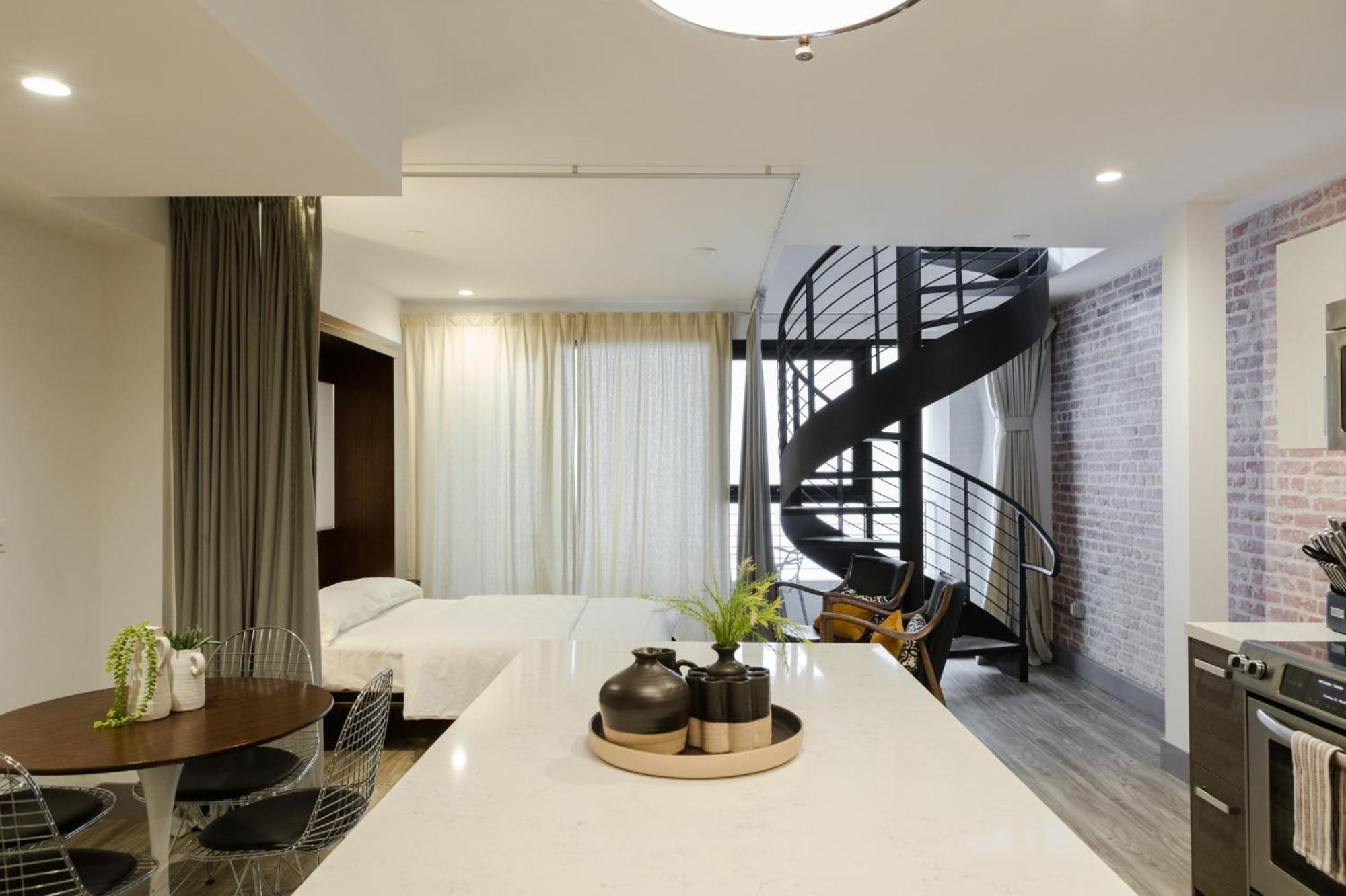 Penthouse Apartment,1622161553:JPEG