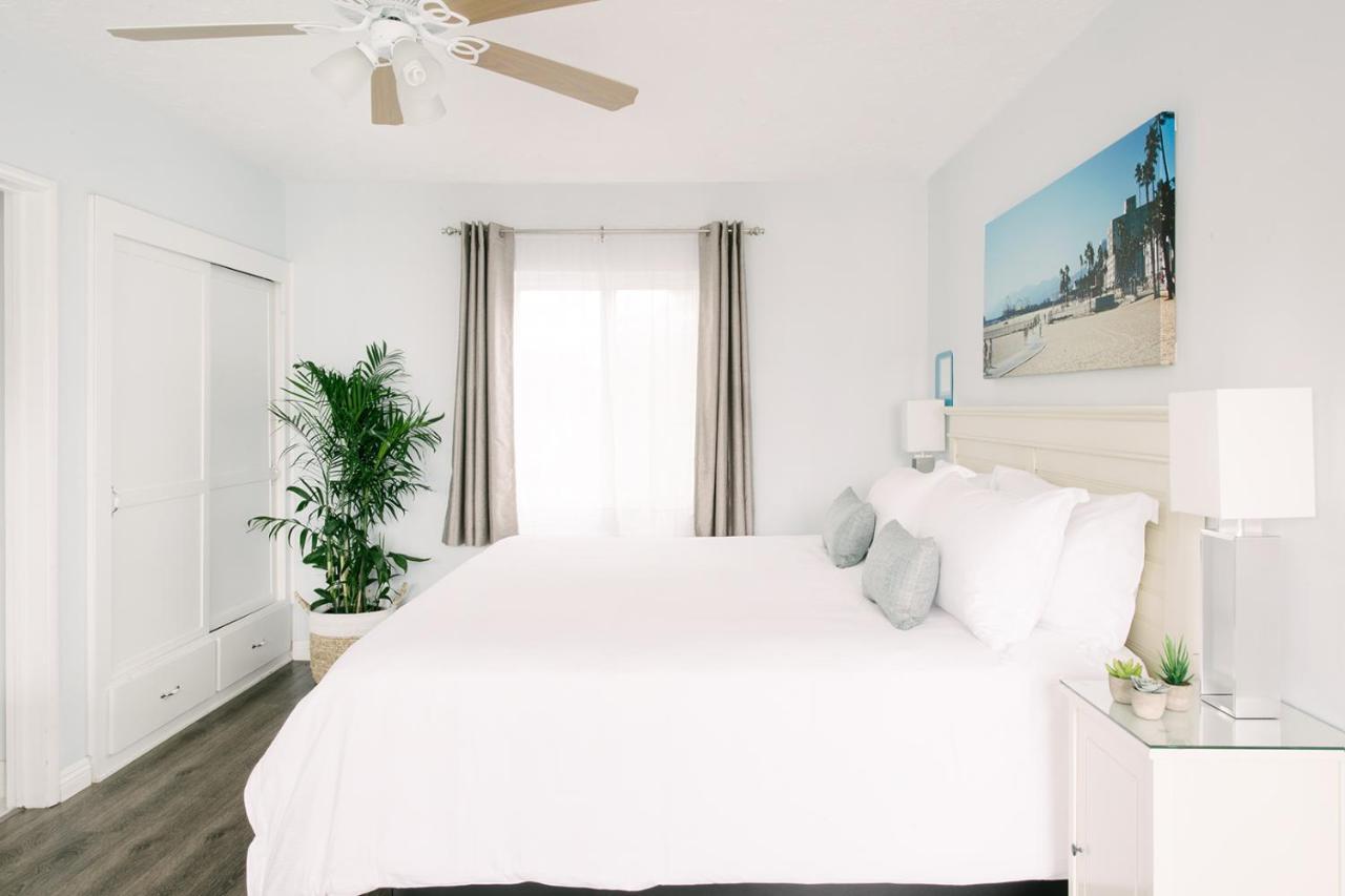 Queen Room,757785049:JPEG
