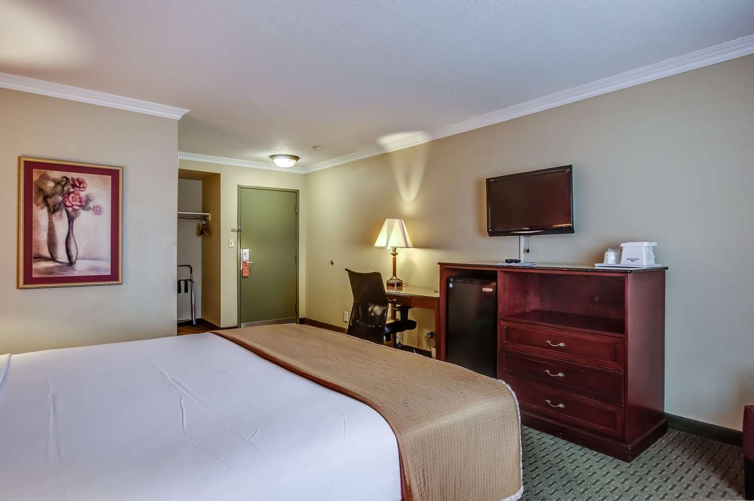 King Room - Non-Smoking