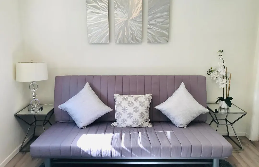 Cozy 2 Bedroom Guesthouse In Beverly Hills-1