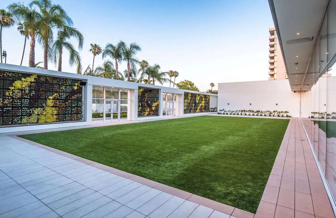 The Beverly Hilton-1