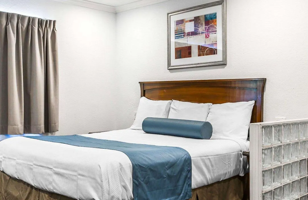 Rodeway Inn & Suites Pacific Coast Highway-1