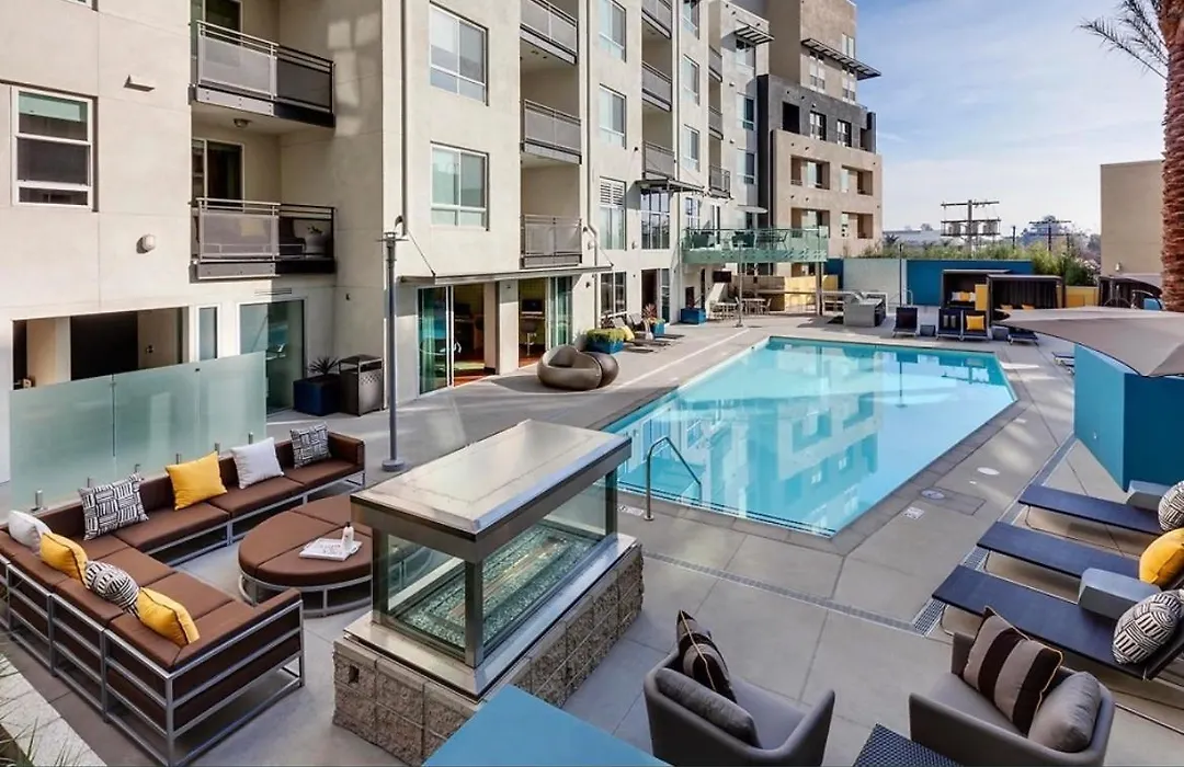 Luxury Marina Unit 2 Bedrooms 2 Bathrooms-1