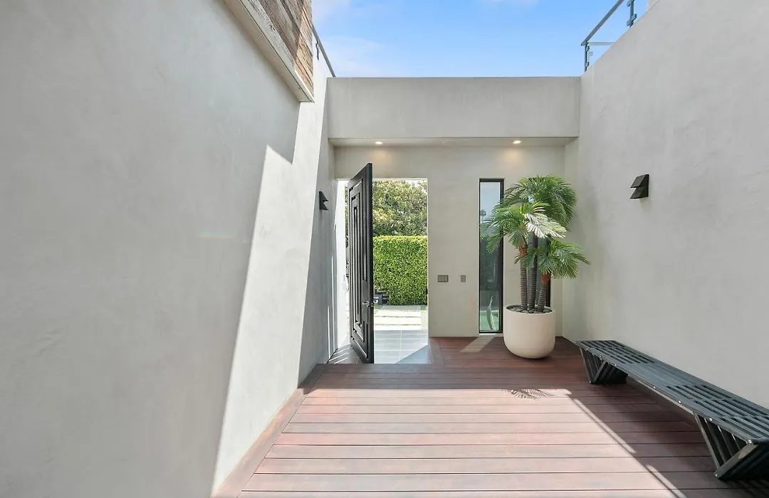 West Hollywood Modern Luxury 5 Bedroom Villa Sleeps 10-1