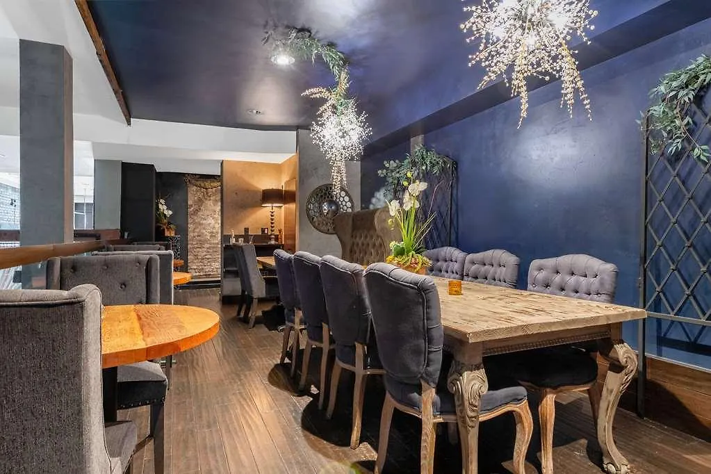 O Hotel By Luxurban. Trademark-1