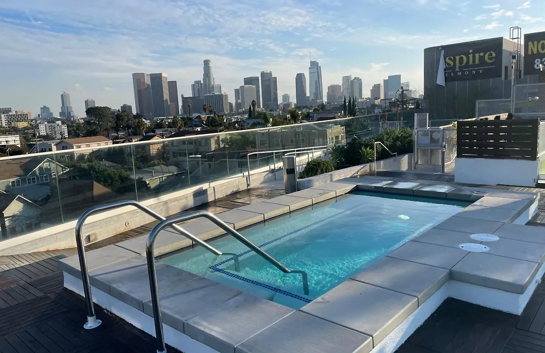 Luxury Downtown Los Angeles Penthouse Condo With Skyline Views-1