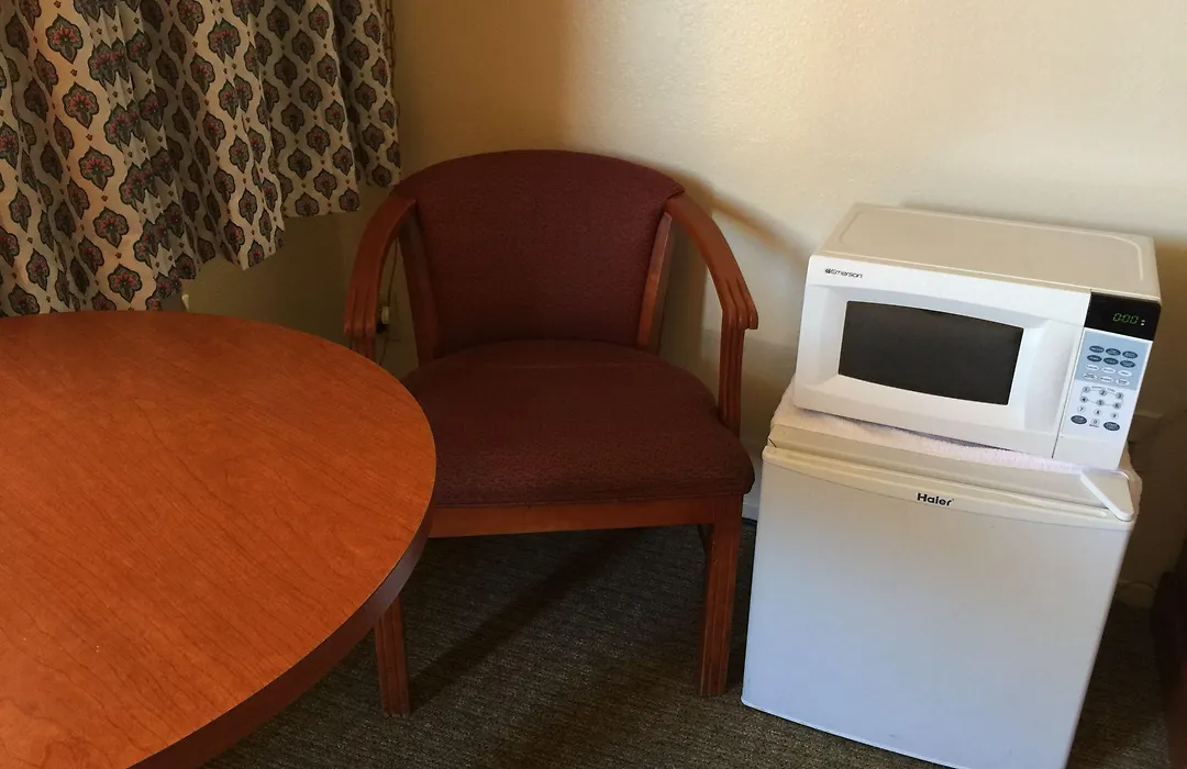 Vantage Point Inn - Woodland Hills-1