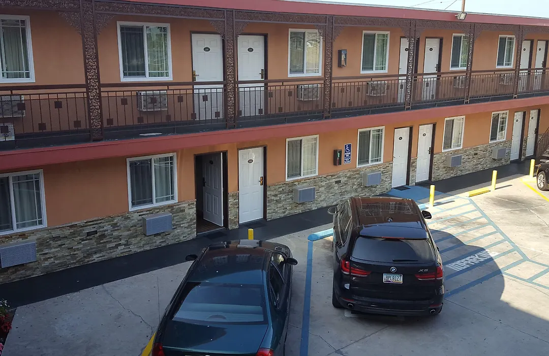 Travel Inn-1