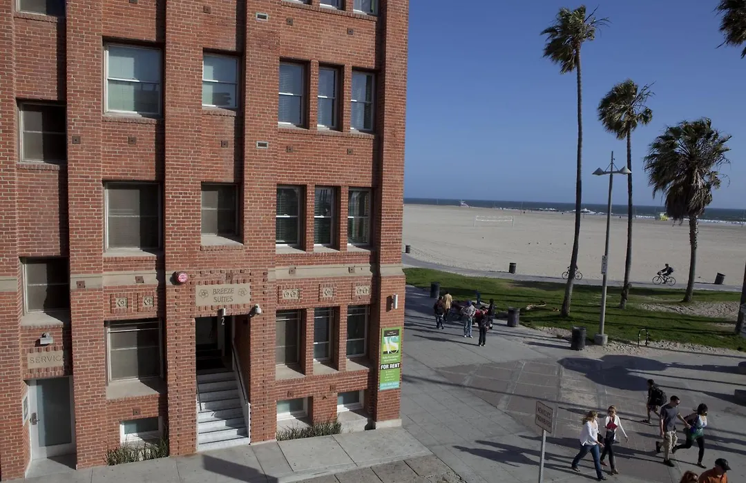 Venice Breeze Suites-1