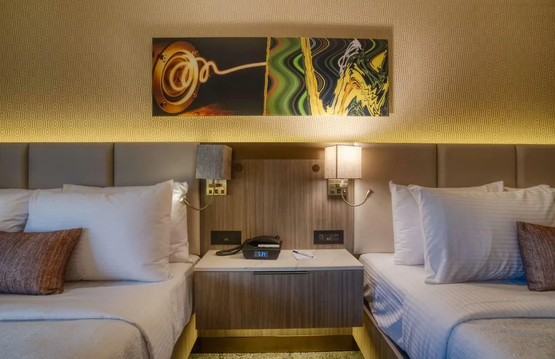Best Western Premier Noho Inn-1