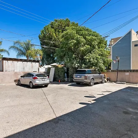 3/2 With Private Master Bedroom En Suite, King Bed, Private Bathroom,Tv-3