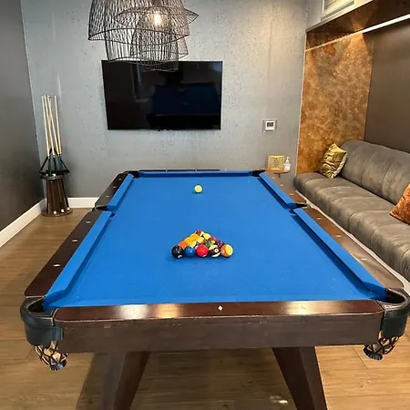 Lux Shared Room-2