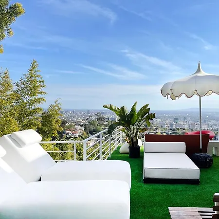 Hollywood Hills 1940S Mansion-3
