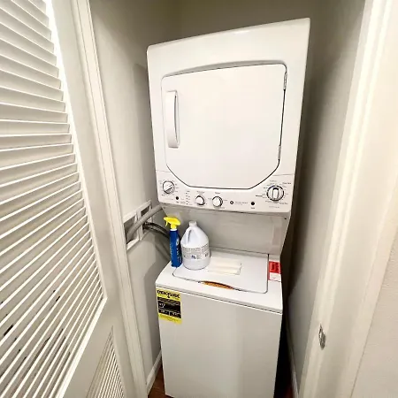 Luxury Marina Unit 2 Bedrooms 2 Bathrooms-2
