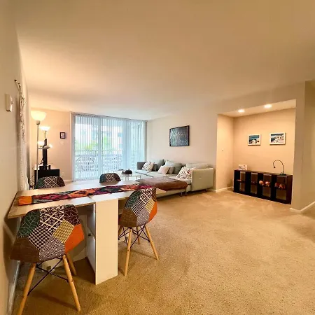 Luxury Marina Unit 2 Bedrooms 2 Bathrooms-3