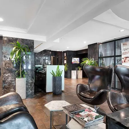 O Hotel By Luxurban. Trademark-3