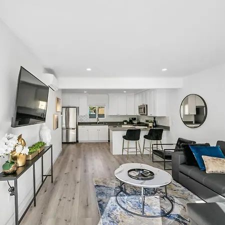 Muirfield Chic City Bungalow With Parking 1,2,3-2