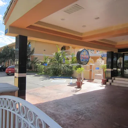 Starlight Inn Canoga Park-3
