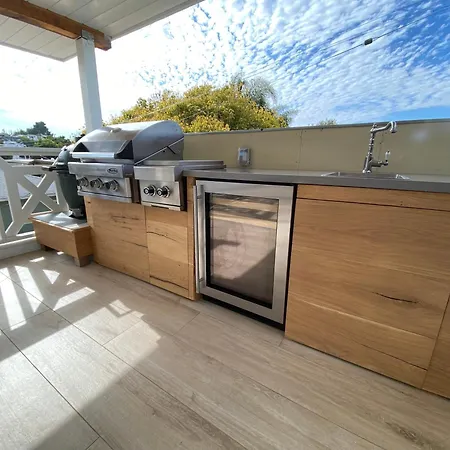 Modern Bright New Studio With Roof-Top Deck Walk To Santa Monica Beach, Freewifi, Parking-2