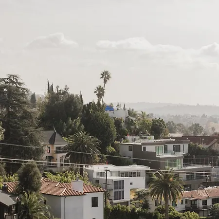 Hollywood Hills Hotel-3