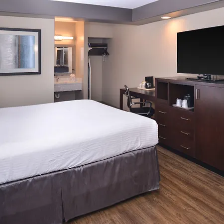 Tarzana Inn-2