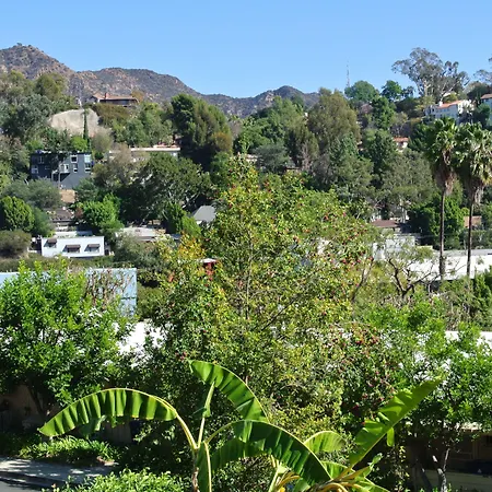 Bed And Breakfast In Hollywood Hills-2