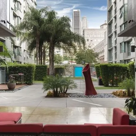 Luxury Loft Next To Staples Center-3