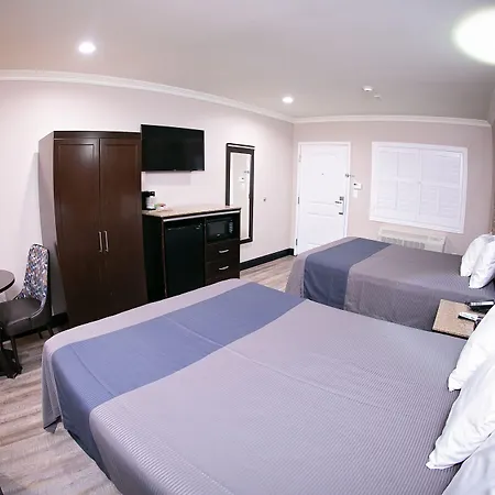 Diamond Bell Inn & Suites-2