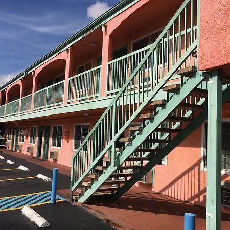 Budget Motel-2