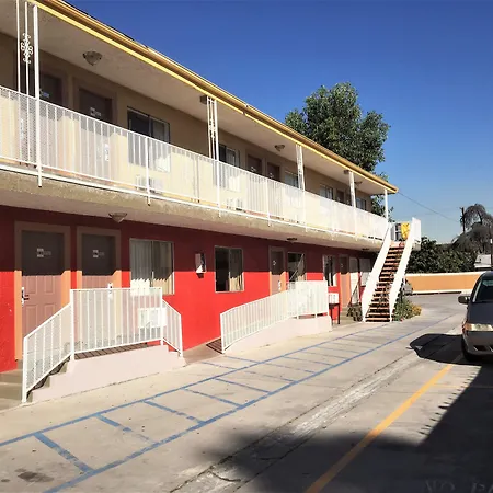 4 Star Motel-3