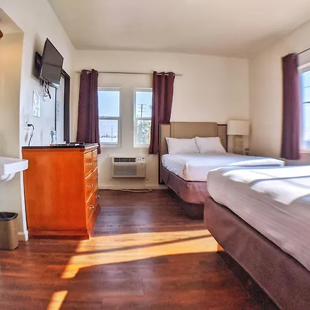 Anchor Pointe Inn-2