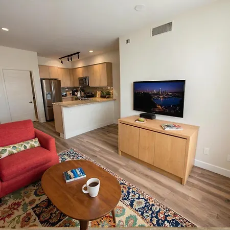 Modern Luxury Apartments In The Heart Of Los Angeles-2