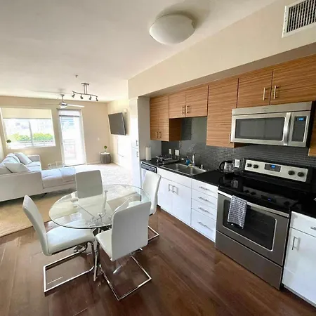 Luxury 2 Bedroom 2 Bathroom With Fitness Center And Pool-2