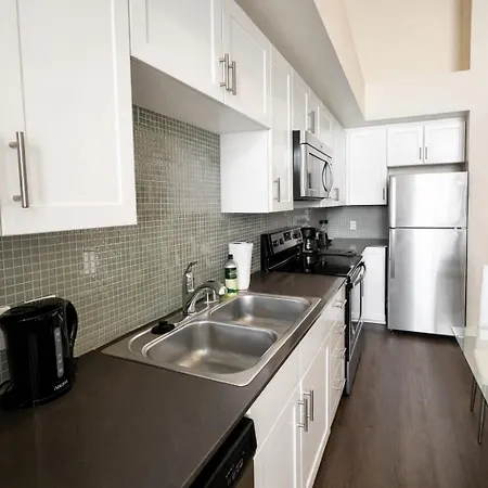 Luxury 2 Bedroom 2 Bathroom With Fitness Center And Pool-3