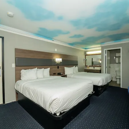 Hollywood Palms Inns & Suites-2