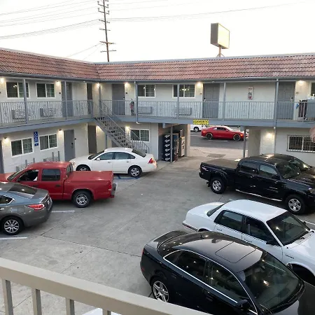 Golden West Manor Motel-2